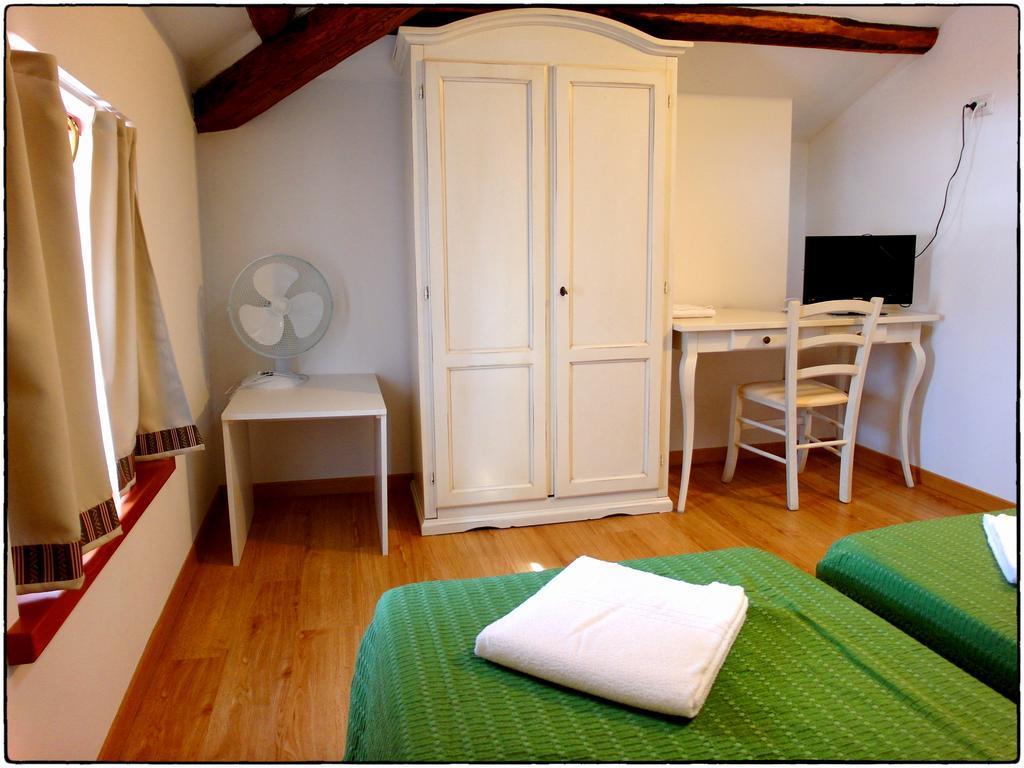 Locanda Del Re Feltre Habitación foto