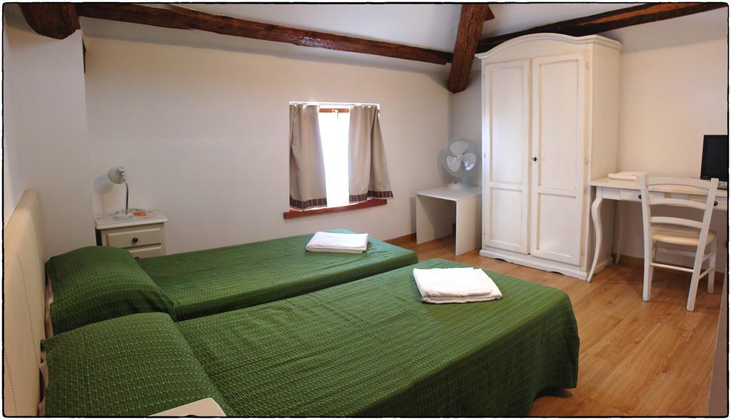 Locanda Del Re Feltre Habitación foto