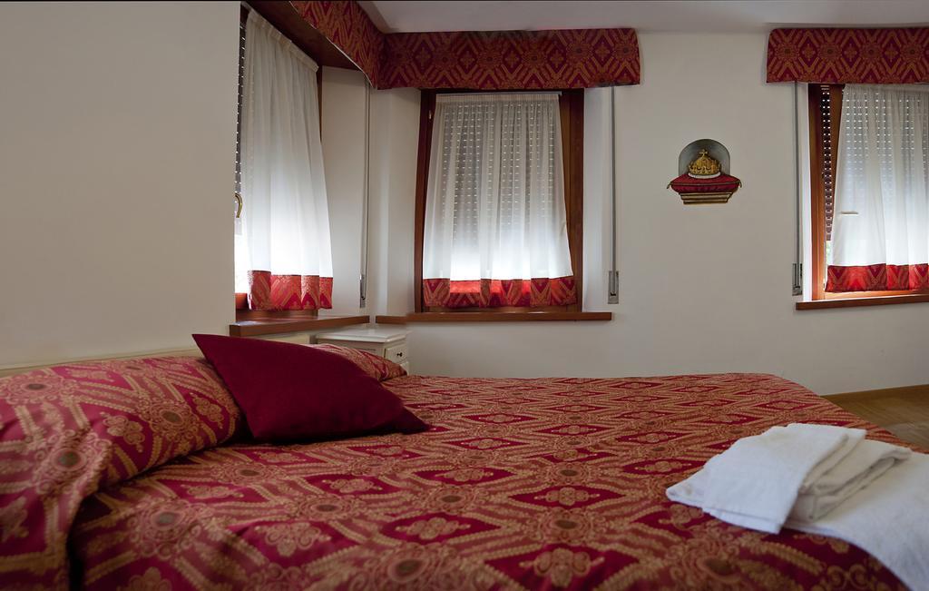 Locanda Del Re Feltre Habitación foto